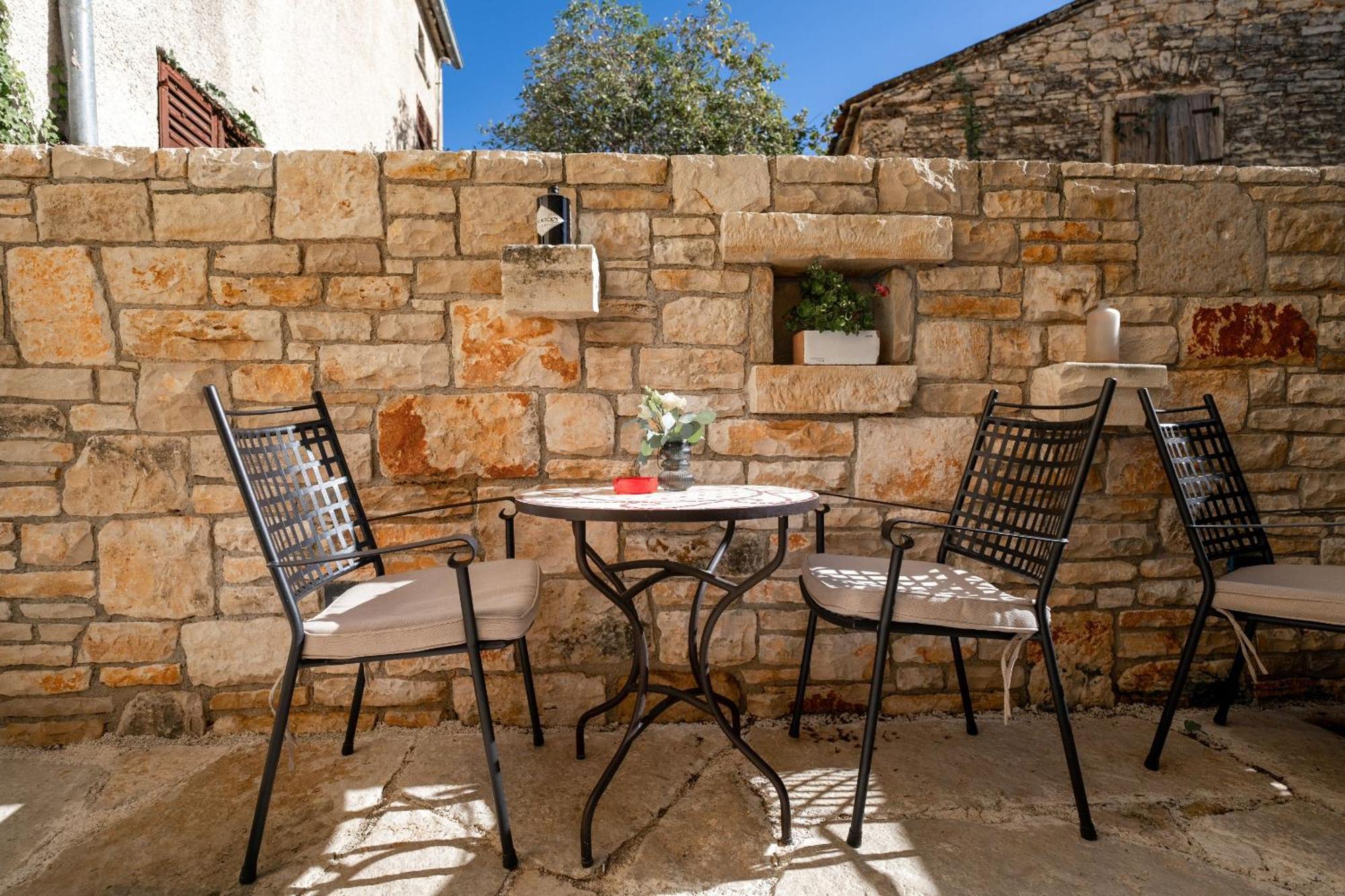 Della Croce Bed&Breakfast Svetvinčenat Eksteriør billede