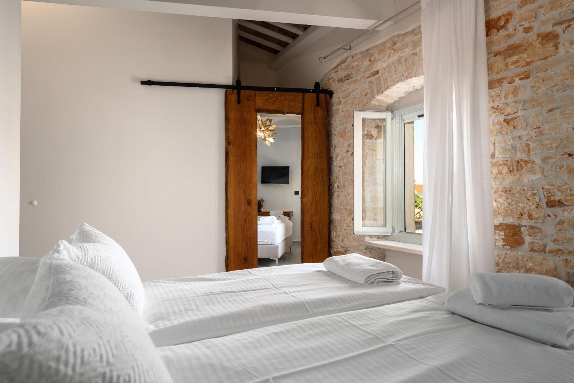 Della Croce Bed&Breakfast Svetvinčenat Eksteriør billede